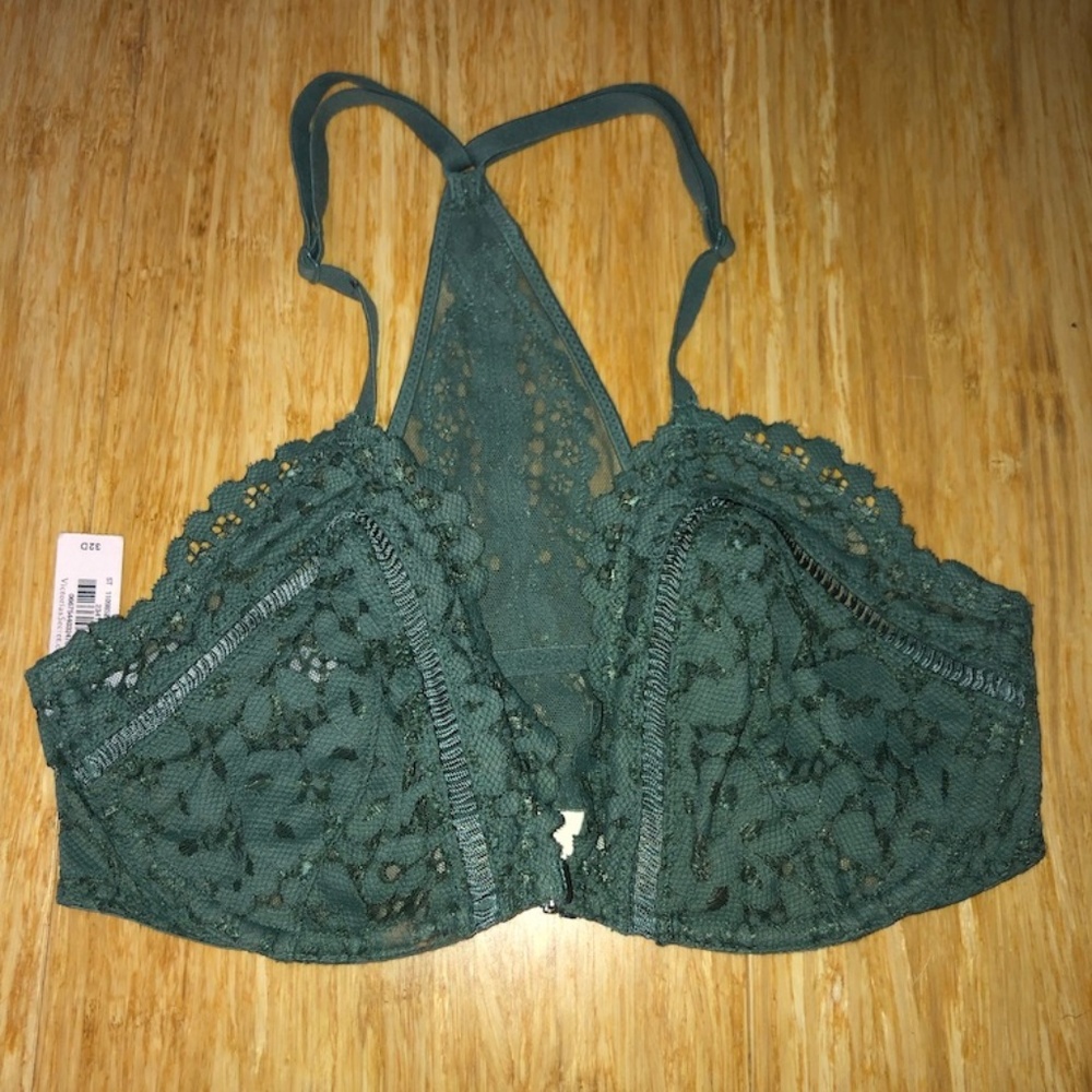 NWT Victorias Secret green bralette